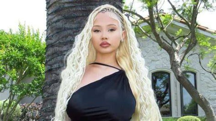 Alabama Barker Wiki Bio Net Worth Height Measurement Age Car Images