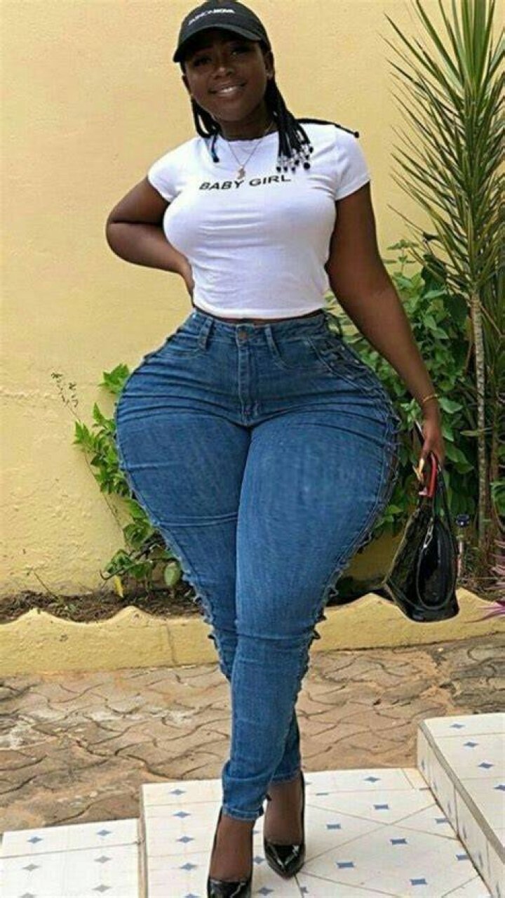 All 92+ Images Big Hips And Thighs Pictures Updated