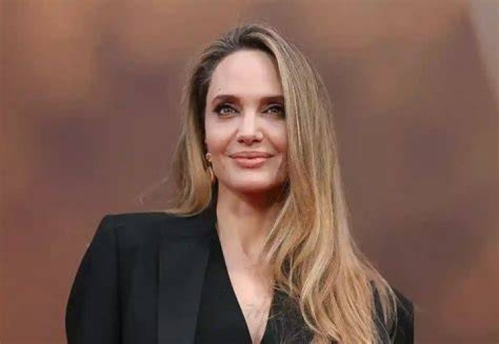 Angelina Jolie Age, Birthday, Bio, Facts & More Famous Birthdays on