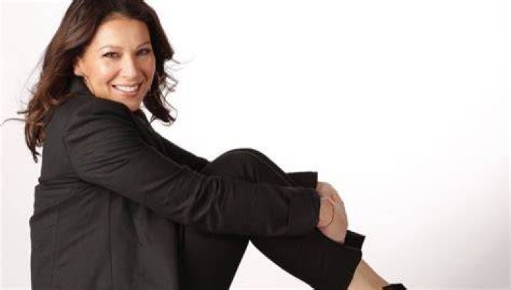 Animatrice Pr&eacute;sentatrice TV Journaliste Jennifer hassanSmith