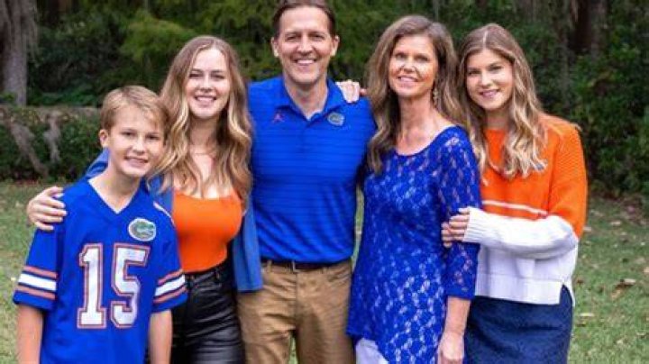 Ben Jones family, wife, children, parents, siblings