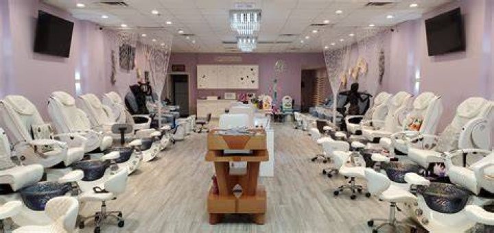 best nail salon near me open late best pedicure near me open now Must