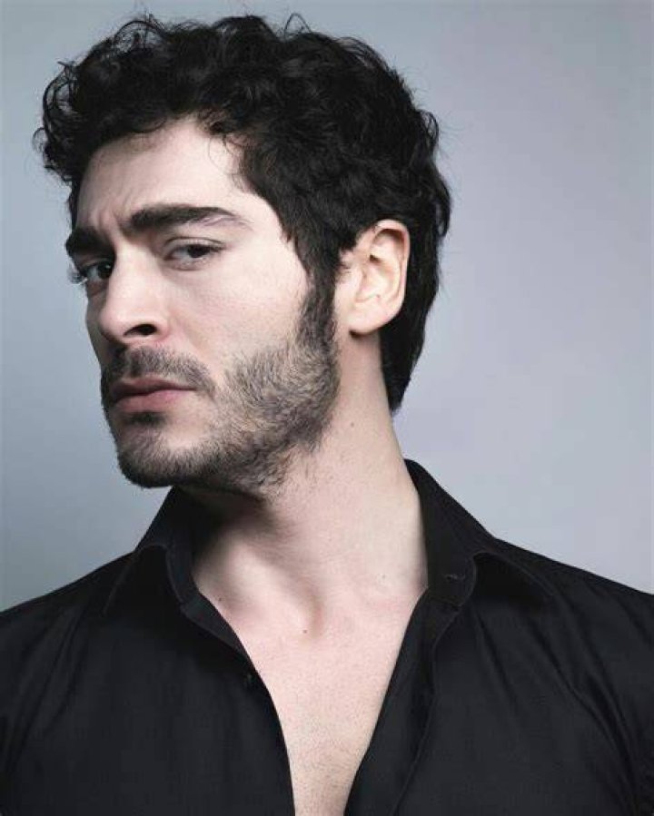 Burak Deniz ️ Turkish Beauty, Hande Ercel, Turkish Actors, Cute Guys