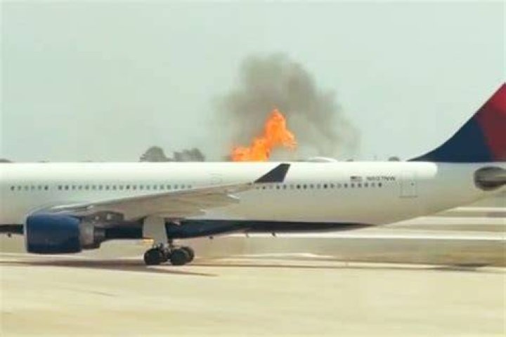 Delta plane bursts into flames on runway at Atlanta airport Daily