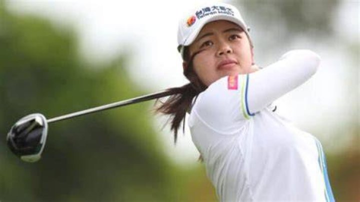 Do Jiwon, Bio, Net Worth, Salary, Age, Relationship, Ethnicity