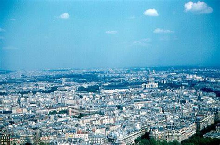 FileEiffelturm, Paris, France.jpg Wikimedia Commons