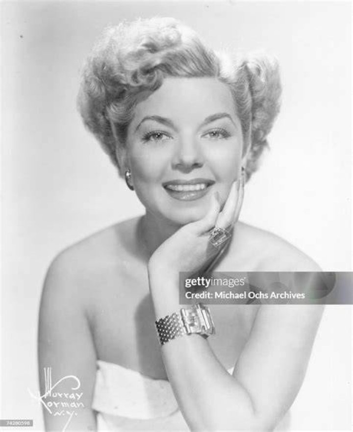 From the Archives Frances Langford, 92; GlobeTrotting Singer Helped
