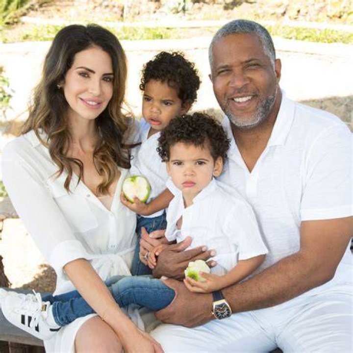 Hope Dworaczyk Smith, Husband Robert Smith Expecting Second Child