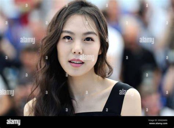 Kim Minhee 2017 Kim Minhee Claires Camera Photocall at 70th Cannes