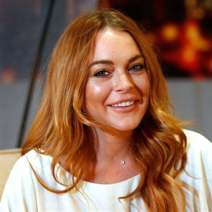 Lindsay Lohan 'racially profiled' at airport while wearing hijab