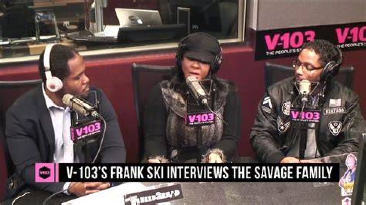 Mom of R.Kelly&rsquo;s Alleged Captive Defends Introducing Daughter to Singer