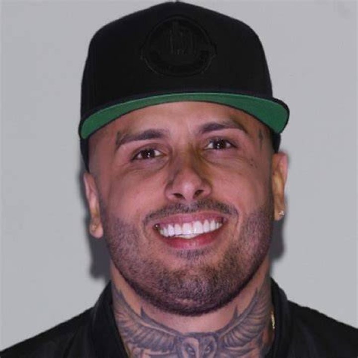 Nicky Jam Bio, Net Worth, Facts, Wiki, Wife, Kids, Engaged, Fiance, Nationality, Mother