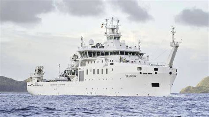 Noum&eacute;a le navire oc&eacute;anographique Ant&eacute;a prend la suite de l'Alis qui