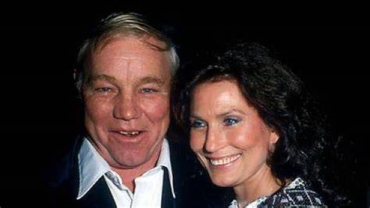 Oliver Lynn Cause of Death How Did Loretta Lynn's Husband Die? ABTC