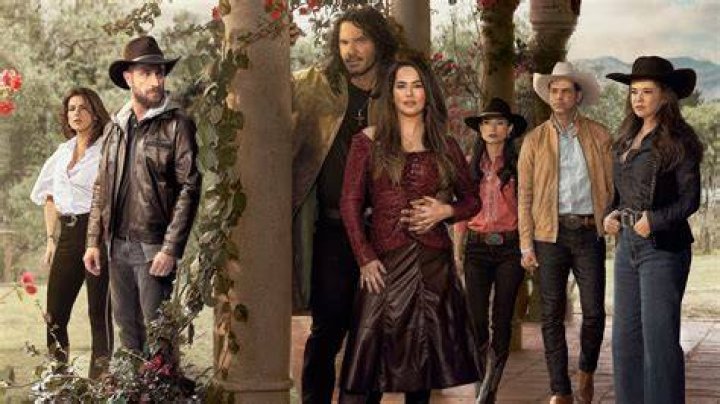Pasion de Gavilanes 2 Gabriela mata a Demetrio YouTube