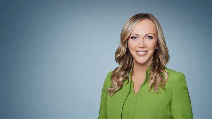 Paula Reid(CNN) Salary & Net Worth 2023 Age, Biography, Wiki, Height, Family, Spouse, Career)