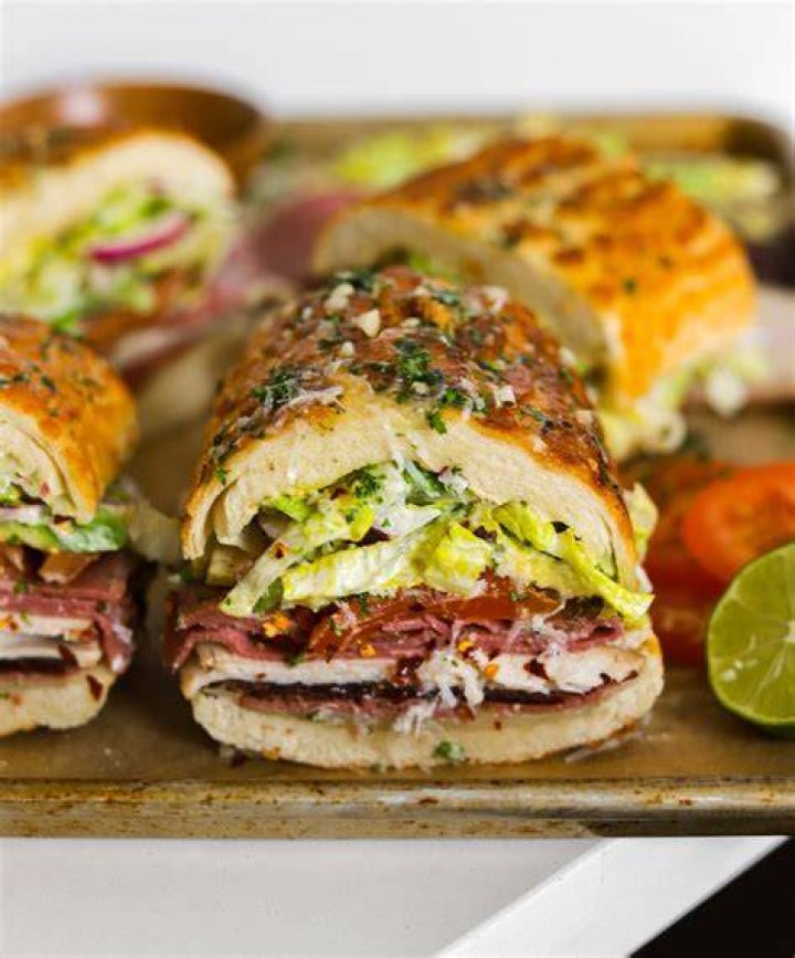 &raquo; Grinder Salad Sandwich
