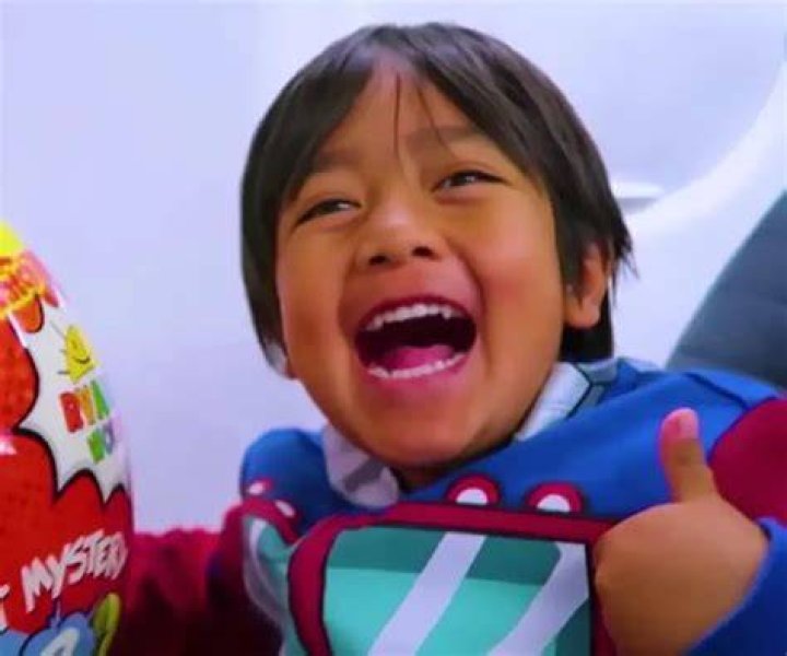 Ryan ToysReview Bio, Facts, Family Life of YouTuber