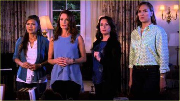 The Pretty Little Liars Moms Are Launching a Podcast and We Still Have
