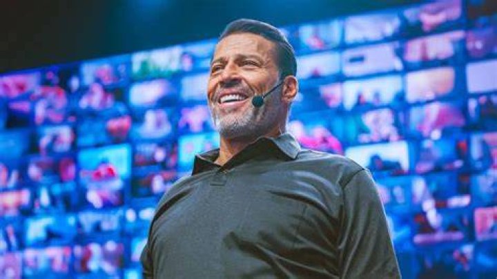 Tony Robbins A day in his life Business Insider
