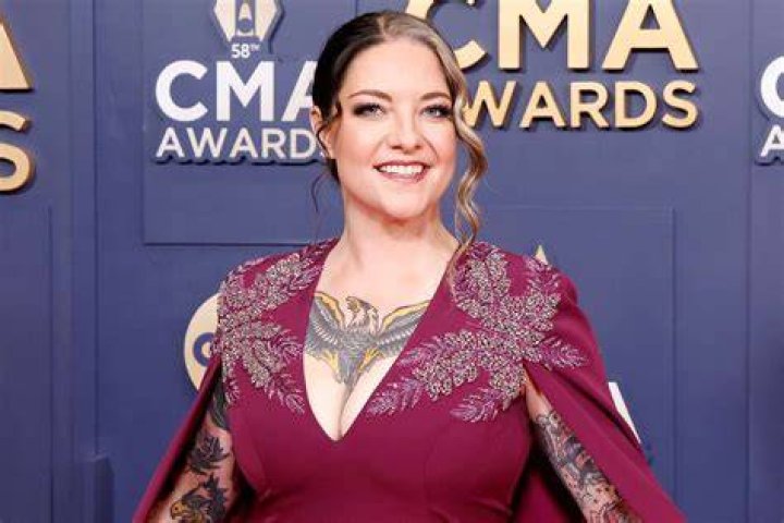 Unraveling The Age Of Ashley McBryde: A Journey Through Her Life And Career