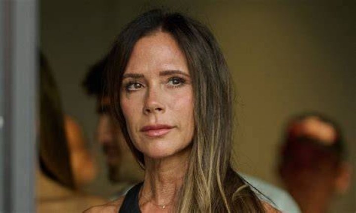 Victoria Beckham pokleknula pred bizarnim čizmama koje su podijelile modni svijet tportal