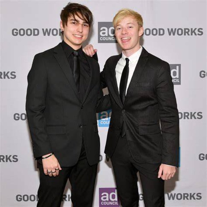 VIDEO YouTubers Sam and Colby ARRESTED For Trespassing What's Trending