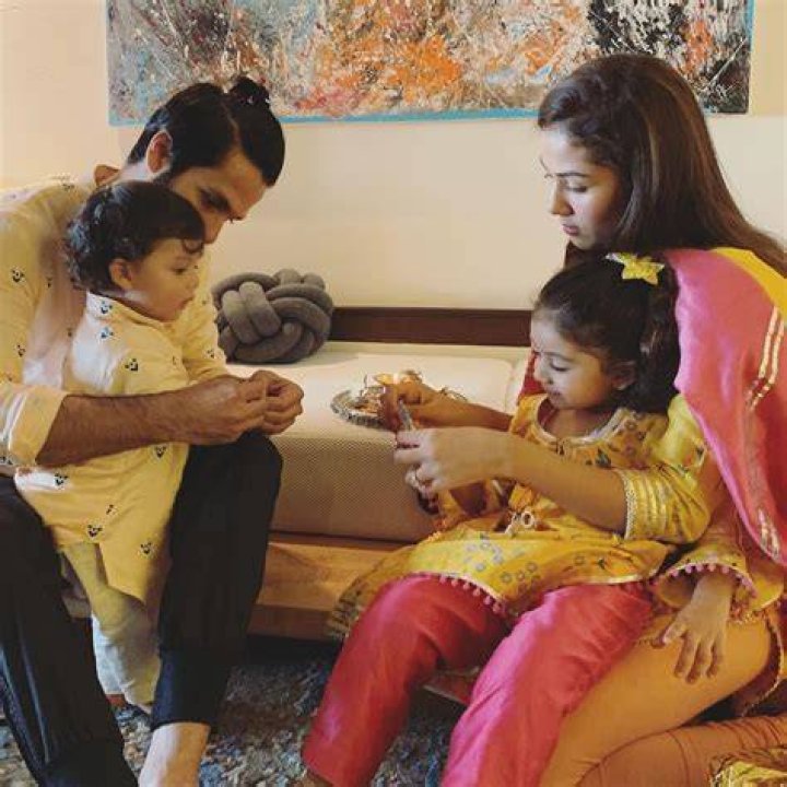 Watch Misha Kapoor steps out with mother Mira and grandmother Bela