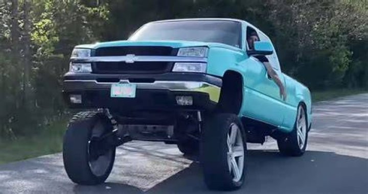 What Is a Carolina Squat and Is It Legal?