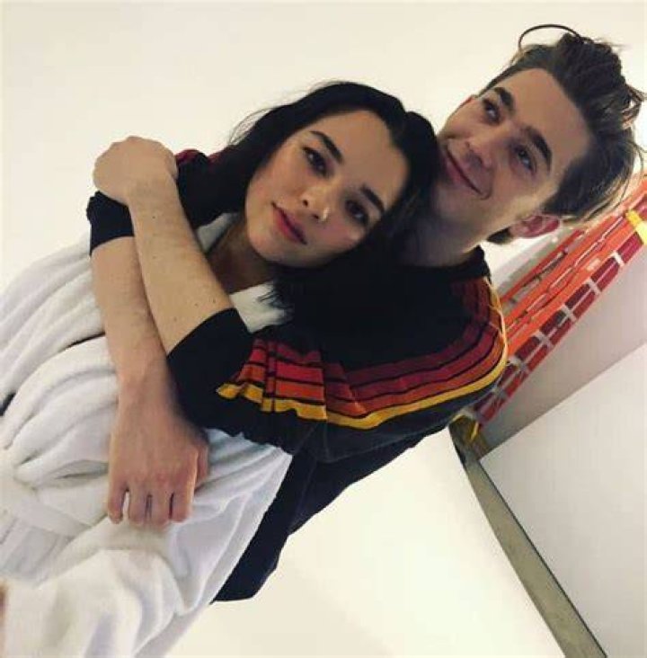 With whom Midori Francis engaged partner, parents, net worth